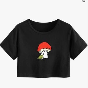 SweatyRocks Women's Graphic Print Crop Top